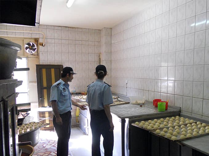 Sapanca'da Zabıta ekipleri pastane ve fırınları denetledi