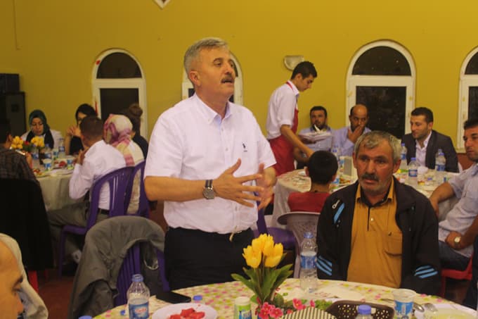 Ferizli Ak Parti Teşkilatı iftarda buluştu