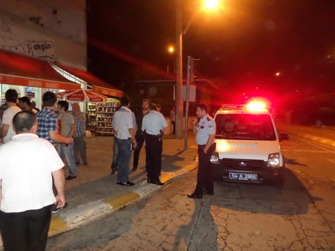 Yenigün Mahallesi'nde bıçaklı kavga: 1 yaralı