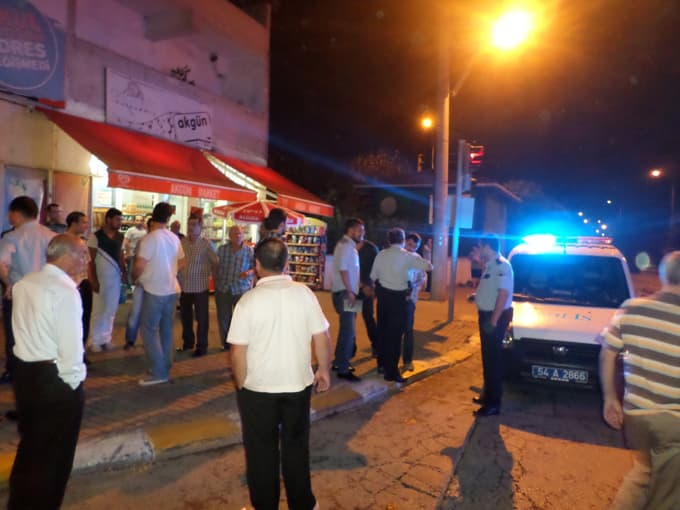 Yenigün Mahallesi'nde bıçaklı kavga: 1 yaralı