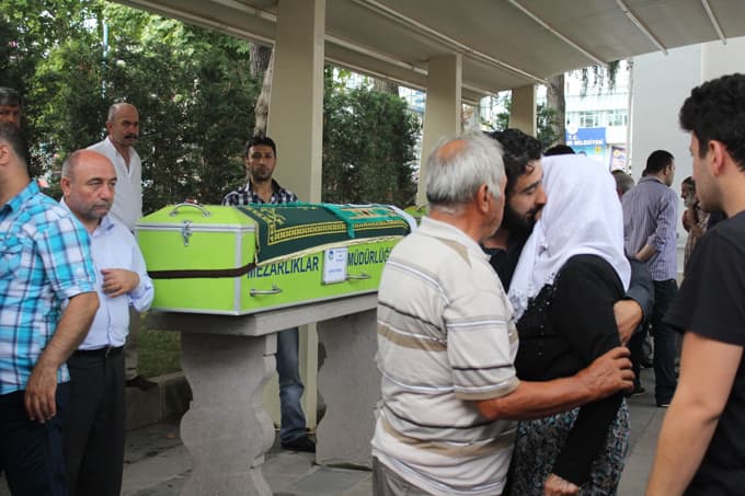 Bekir Bozdağ'ın hukuk danışmanı son yolculuğuna uğurlandı