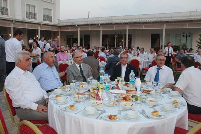 Müftülük ve Diyanet İşleri iftar programı düzenledi
