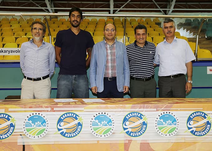 Büyükşehir Belediyespor Basketbol Takımı'ndan transfer