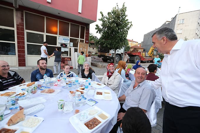 İftar buluşmalarının 12.si Ferizli'de gerçekleşti