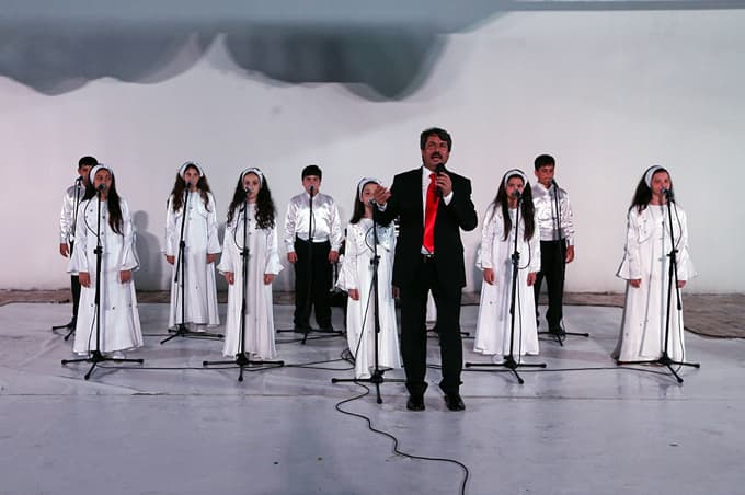 Minik sanatçılar büyüledi