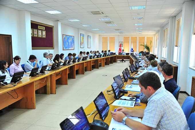 SAÜ'de Yönetimin gözden geçirmesi toplantısı yapıldı