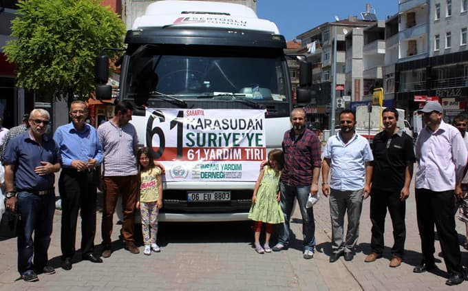 Suriye'ye yardımlar devam ediyor