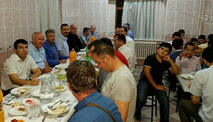 Söğütlü Talebelere Yardım Derneği iftar programı düzenledi