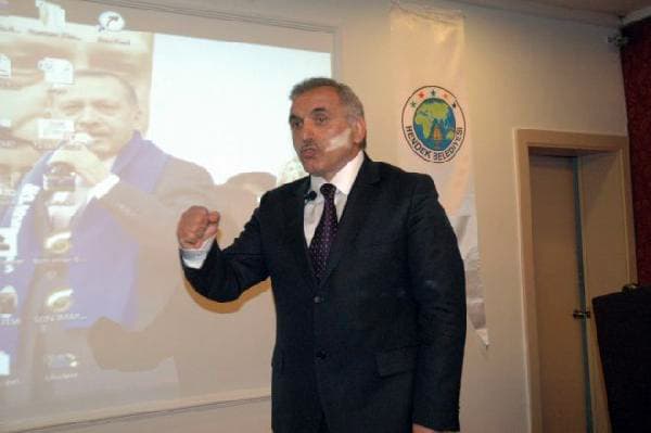 Hendek Belediyesi, cemaatin 3 öğrenci yurdunu kapattı