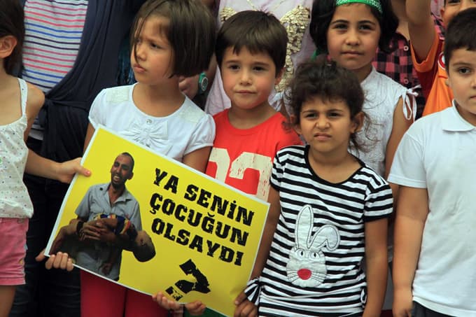 İsrail'in Gazze'ye saldırıları Sapanca'da protesto edildi