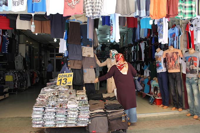 Çarşıya bayram bereketi geldi