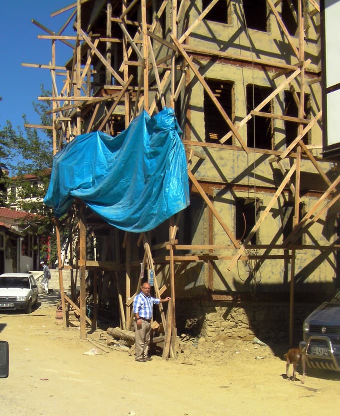 Fenerli Ev'in restorasyonu devam ediyor