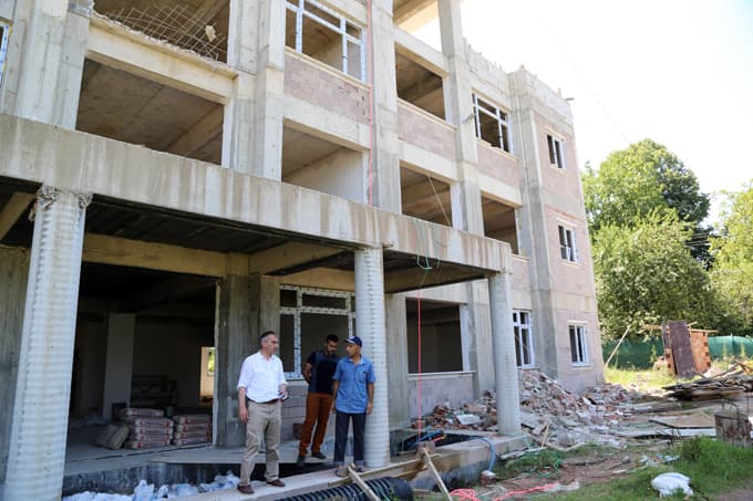 Başkan Yılmazer MYO inşaatında incelemelerde bulundu