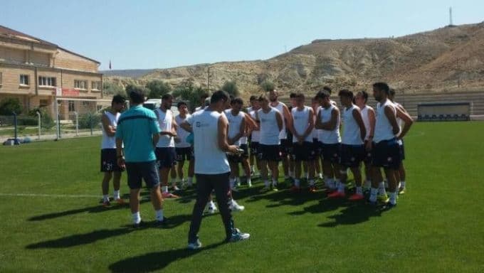 Sakaryaspor'da yeni transferler kampa katılmaya başladı