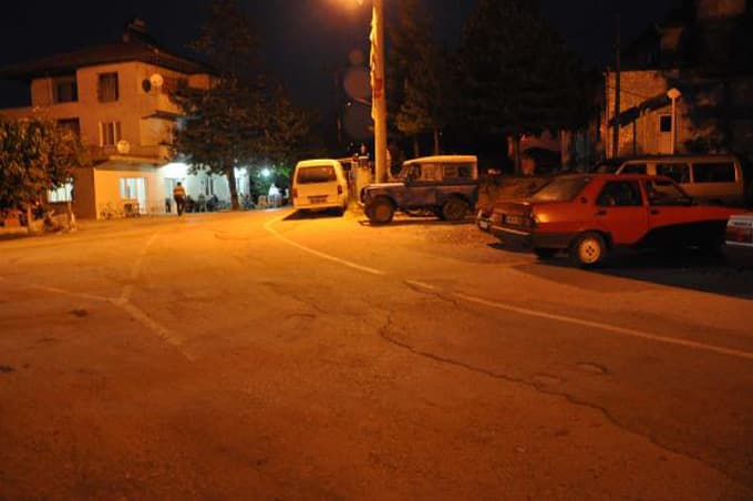 Akyazı'nın Yeniköy Mahallesi'nde Gulyabani korkusu