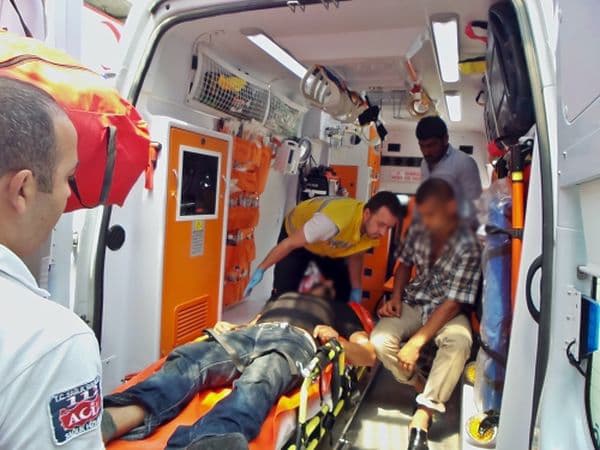 Uyuşturucu krizinden bir günde iki kez hastanelik oldu