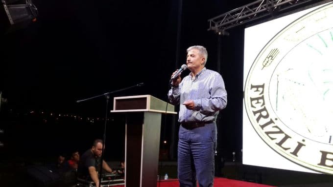 Ferizli'de eller, Gazze için semaya açıldı