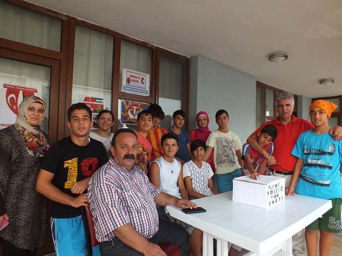 Çocuk Evleri'ndeki çocuklar Filistinli yaşıtlarını unutmadı