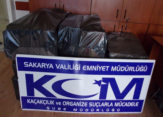 Kaçak sigara ve akaryakıt ele geçirildi