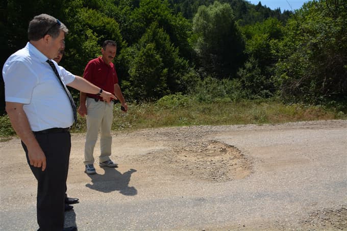 Pamukova Belediyesi bozuk yolları asfaltlayacak