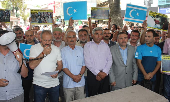 Gıyabi cenaze namazı kılındı