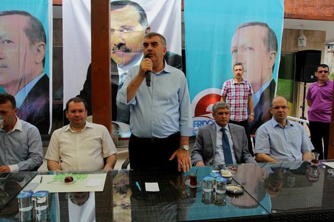Söğütlü, seçim öncesi kahvaltı programında buluştu