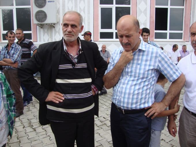 Kendisine bıçakla saldıran eski damadını öldürdü