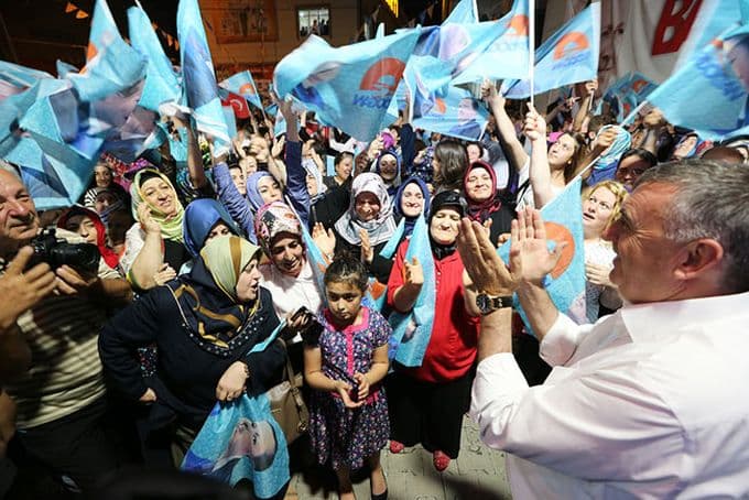 Seçim zaferini böyle kutladılar