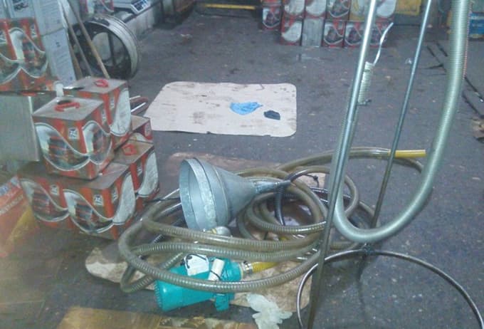 Sakarya'da 720 kilo "10 numara yağ" ele geçirildi