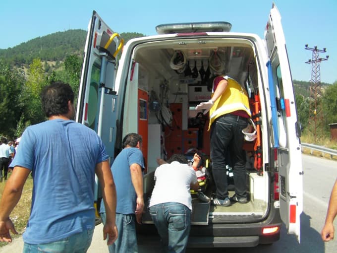 Taraklı'da trafik kazası: 5 yaralı!