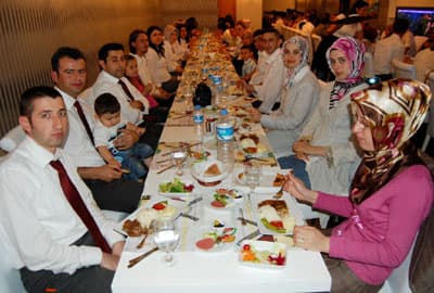 Güleryüz Ailesi İftarda Buluştu