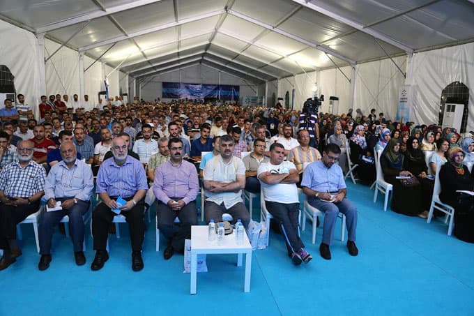"9.Anadolu Buluşmaları"nda Dilipak'ın sunumu