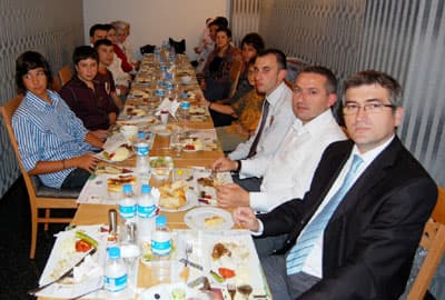 Güleryüz Ailesi İftarda Buluştu