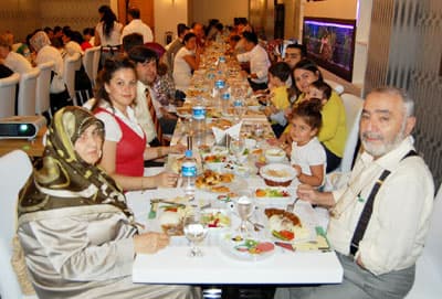 Güleryüz Ailesi İftarda Buluştu