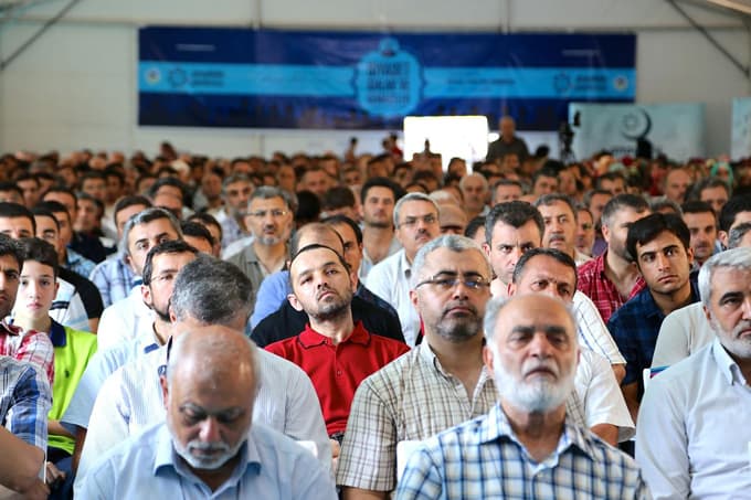 Gazeteci Kaplan: "Ruh köklerimize dönmek zorundayız"