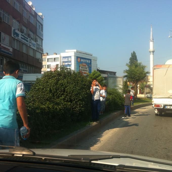 Tehlikenin eşiğinde su satıyorlar!