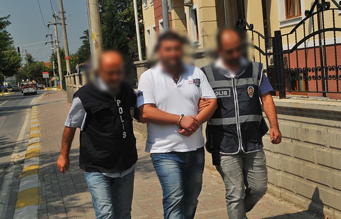 Mithatpaşa mahallesinde silahlı saldırı!