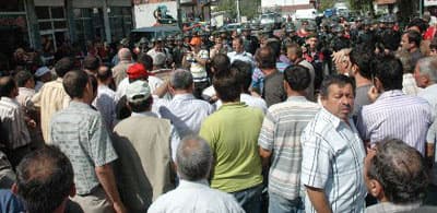 Fındık Kabuğu Yakarak Protesto Ettiler