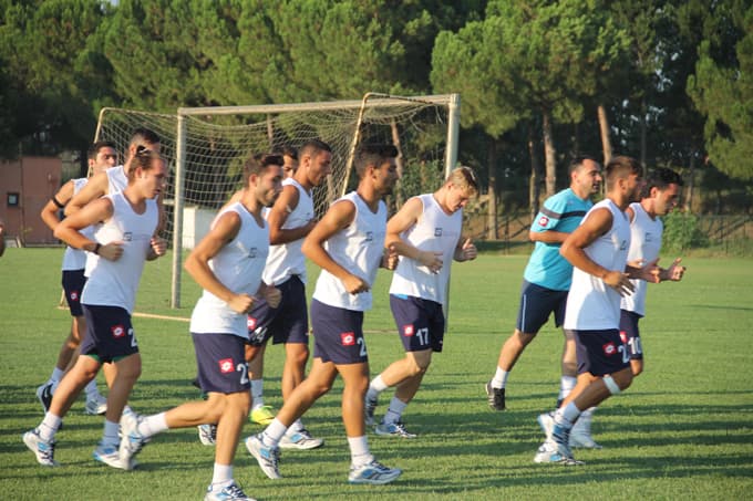 Sakaryaspor'da transferler imzalarını attı