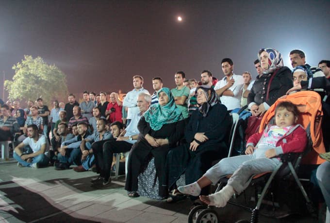 17 Ağustos depremi Kent Meydanı'nda anıldı