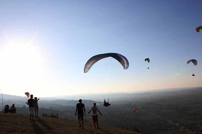Kırantepe, gökyüzü sevdalılarını ağırlamaya devam ediyor