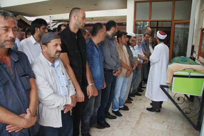 Yenigün Mahallesi bir efsanesini daha kaybetti
