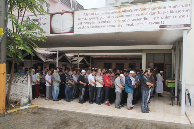 Yenigün Mahallesi bir efsanesini daha kaybetti
