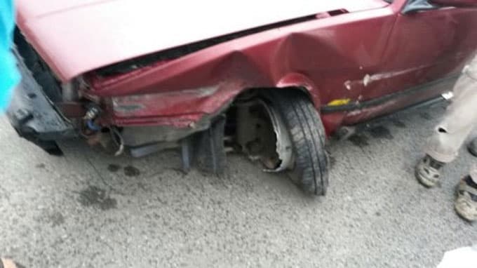 "Tır"ı sollamaya çalışan otomobilin vahim hâli