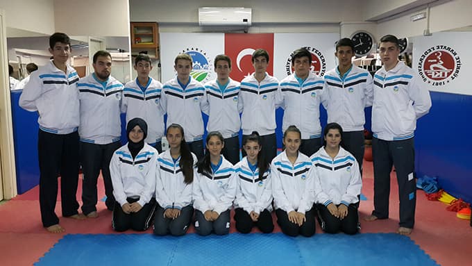 Büyükşehirli sporcular madalya için gidiyor