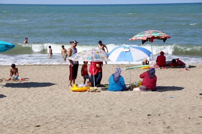 Binlerce yerli ve yabancı turist Karasu'ya akın etti