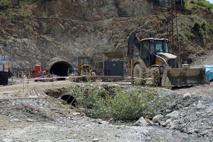Başkan Toçoğlu, Akçay Barajı çalışmalarını yerinde inceledi