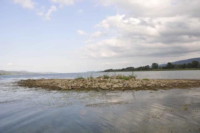 Sapanca Gölünde tarihî kalıntılar ortaya çıktı