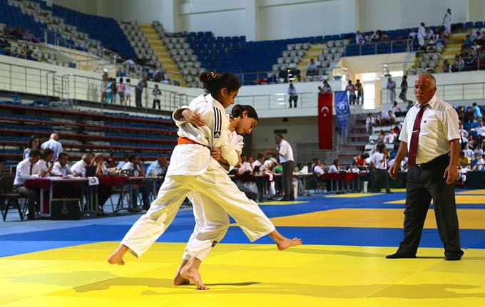 Judo turnuvası başladı