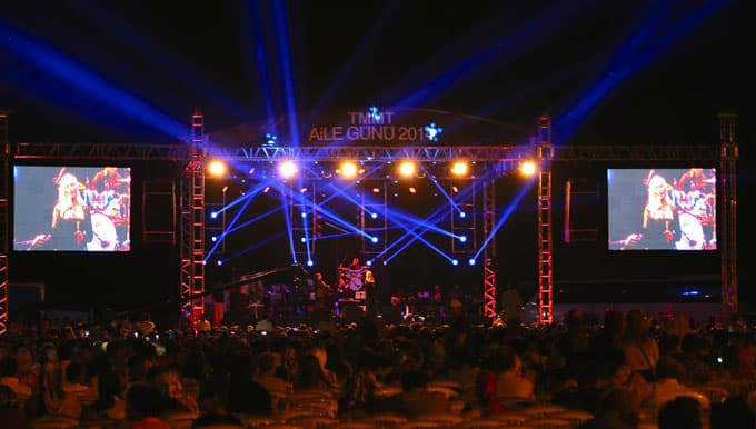 Muazzez Ersoy konser verdi